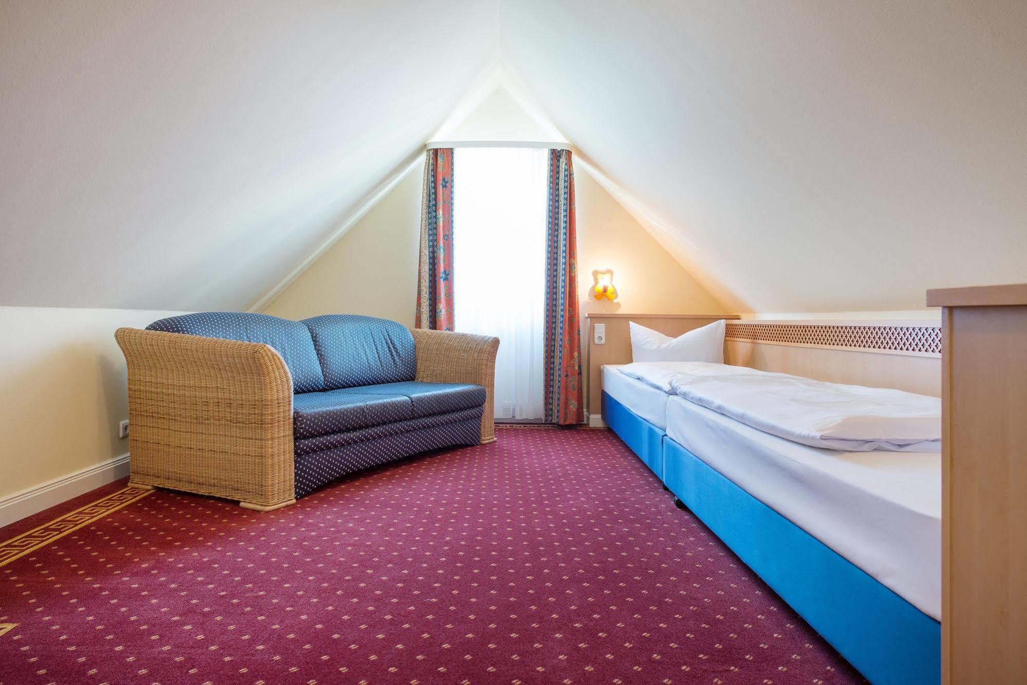 Aparthotel Kuehlungsborn, Villa Am Konzertgarten Екстер'єр фото