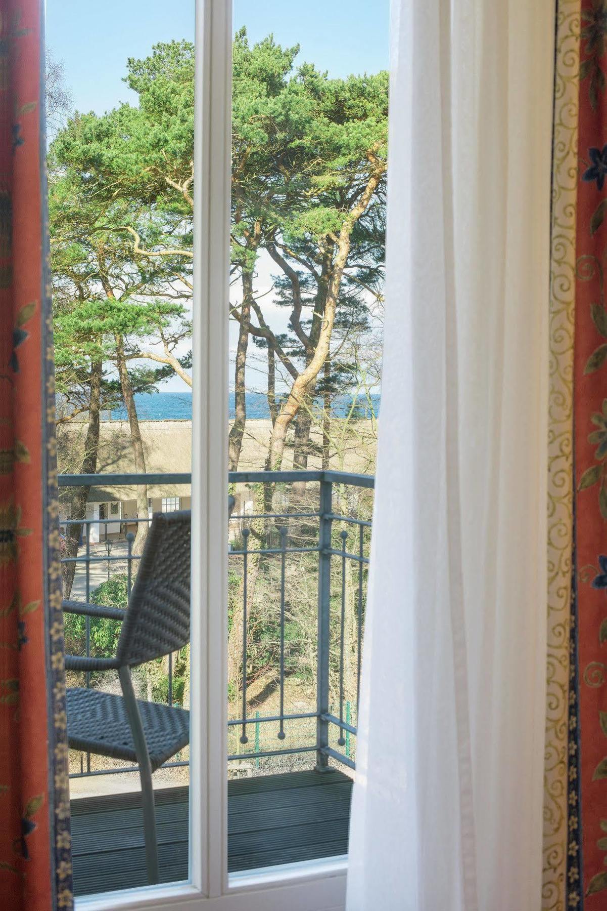 Aparthotel Kuehlungsborn, Villa Am Konzertgarten Екстер'єр фото