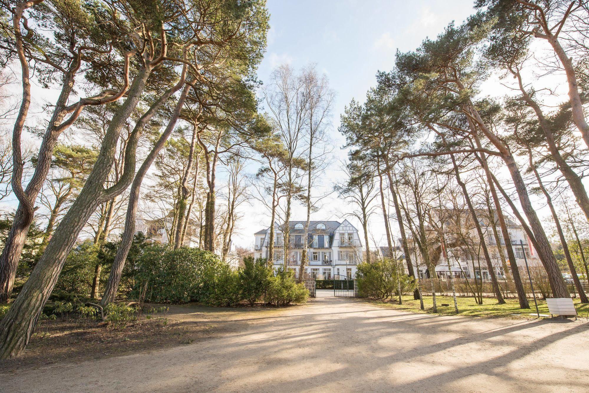 Aparthotel Kuehlungsborn, Villa Am Konzertgarten Екстер'єр фото